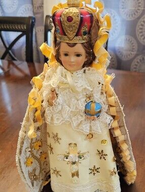 Vintage Infant Of Prague Columbia,Statuary Italy 1966.   14-3/4 Tall. Catholic